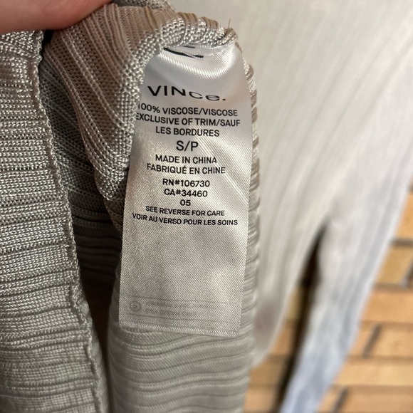 Vince Ribbed Slinky Crewneck Silver Metallic Long Sleeve Top Size Small - Picture 7 of 10